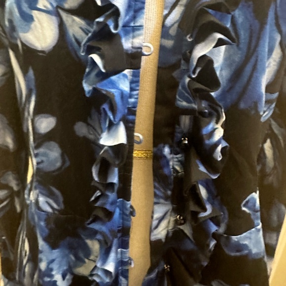 Jones New York Signature 100% cotton blouse size medium - Picture 2 of 9